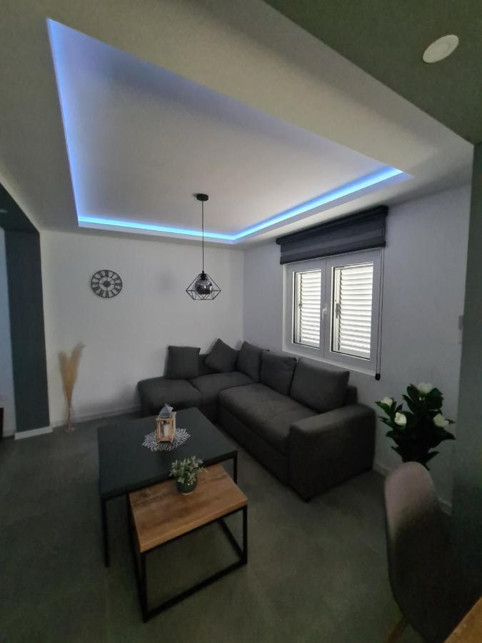 Apartment Nikcevic Tivat Exterior photo